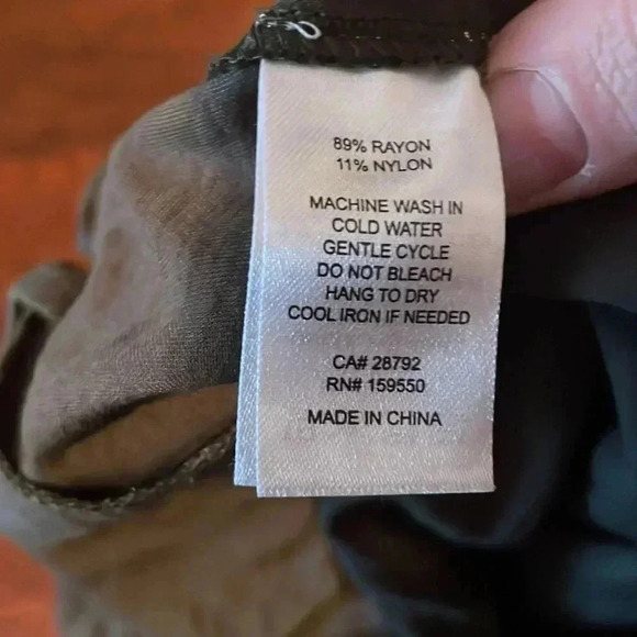 Green cargo shorts - Picture 5 of 5